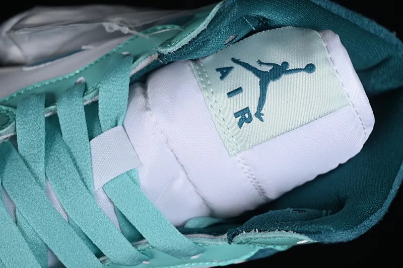 All Categories Air Jordan Jordan Series Basketball Shoes Air Jordan 1 Mid Air Jordan 1 Mid "Bleached Turquoise" AJ1 Joe 1 Ice Mint Green Chinese Cultural Leisure Sneakers DZ3745-300
